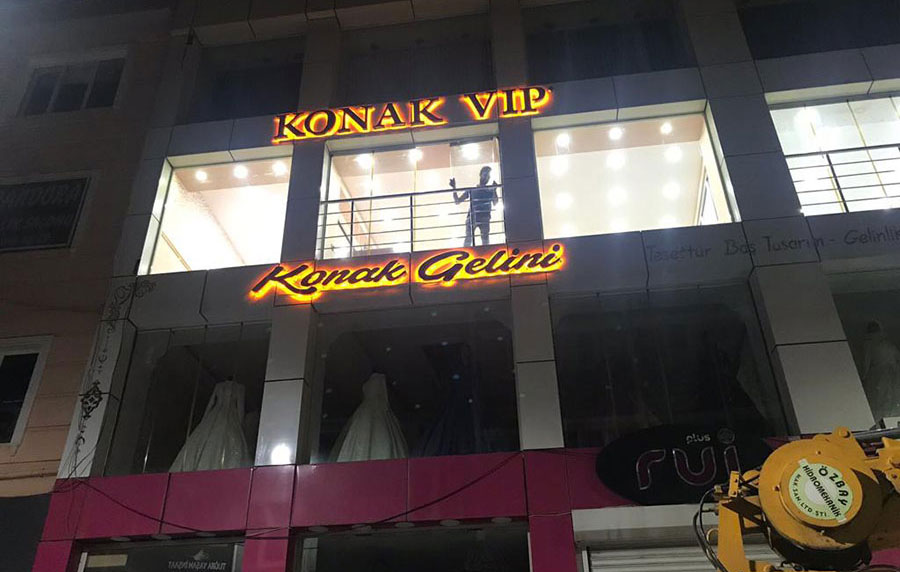 Krom Kutu Harf